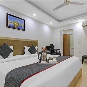Hotel Royal Aman Delhi Airport